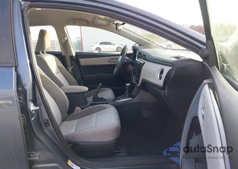 2018 Toyota Corolla Le Eco z USA, uszkodzony, nr VIN 2T1BPRHE6JC042477